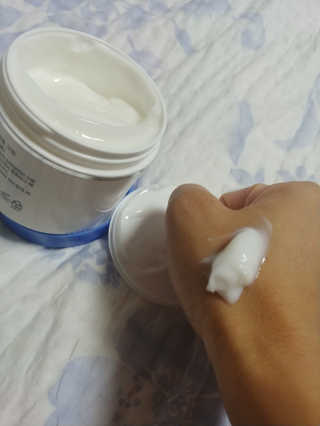 지고트 비타솔루션12 모이스처 앰플 크림 100ml — 4.5점을 준 리뷰어가 2019년 8월 올린 사용 사진