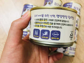동원 참치킹 고양이 캔 12개입 — 5점을 준 리뷰어가 2018년 10월 올린 사용 사진