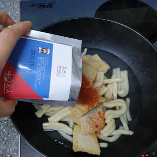 [홍코너떡볶이]옛날떡볶이 인기맛 4팩세트 — 5점을 준 리뷰어가 2019년 11월 올린 사용 사진