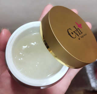최윤하스텔라 최윤하 만물상 올인원 만능크림 — 4.67점을 준 리뷰어가 2018년 10월 올린 사용 사진