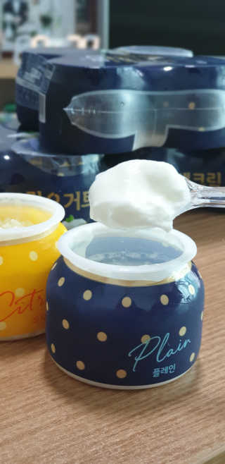 [매일 바이오] 생크림요거트 플레인 12개 + 유자 12개 — 4점을 준 리뷰어가 2019년 6월 올린 사용 사진