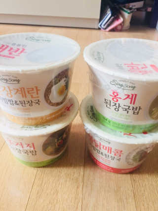 신송식품 신송 새반컵밥 4종 — 4.67점을 준 리뷰어가 2018년 7월 올린 사용 사진