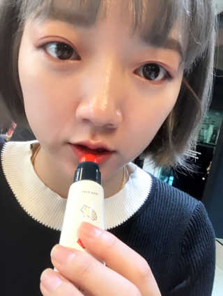 포렌코즈 립핸드 마스터 — 5점을 준 리뷰어가 2017년 8월 올린 사용 사진