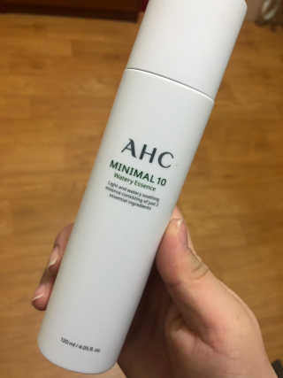 AHC 에이 에이치 씨 미니멀 10 워터리 에센스 — 2점을 준 리뷰어가 2018년 12월 올린 사용 사진