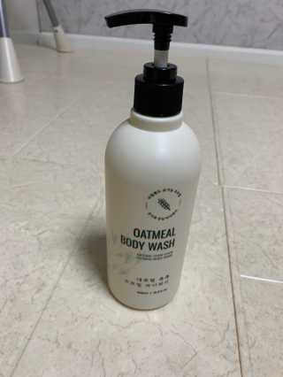 (주)에네스티 내추럴 촉촉  오트밀 바디워시 500ml — 5점을 준 리뷰어가 2019년 12월 올린 사용 사진