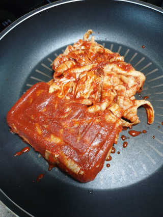 수월한 매운불닭발 350g — 4.5점을 준 리뷰어가 2019년 4월 올린 사용 사진