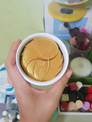 푸츄푸츄 Real repair skin cell premium patch — 2.67점을 준 리뷰어가 2018년 10월 올린 사용 사진