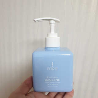 포잇 블루에너지 아줄렌 대용량 수분크림300ml — 4.17점을 준 리뷰어가 2018년 11월 올린 사용 사진