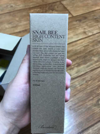 벤튼 스네일비 하이콘텐트 스킨 150ml — 3.67점을 준 리뷰어가 2017년 4월 올린 사용 사진