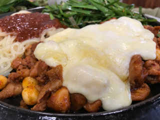 고향원조숯불닭갈비 [고향산천원조숯불닭갈비] 뼈없는 숯불닭갈비 2인세트 — 5점을 준 리뷰어가 2018년 9월 올린 사용 사진