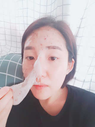 23years old 아쿠아밥 모델링 마스크 — 5점을 준 리뷰어가 2018년 4월 올린 사용 사진