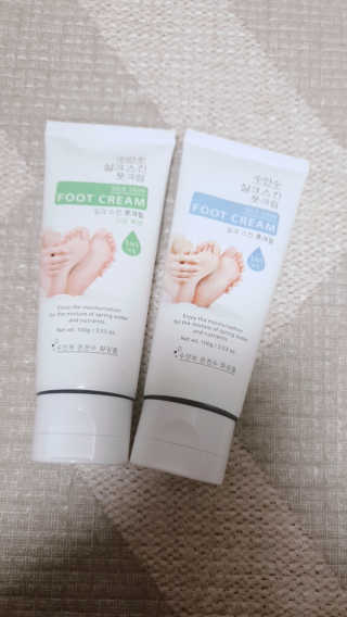(주)에네스티 에네스티 수안수 실크스킨 풋크림 1+1 — 5점을 준 리뷰어가 2019년 10월 올린 사용 사진