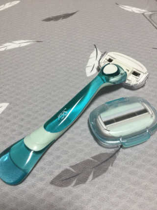 도루코 페이스 [여성용 제모기] 도루코 샤이 크리미 — 5점을 준 리뷰어가 2018년 5월 올린 사용 사진