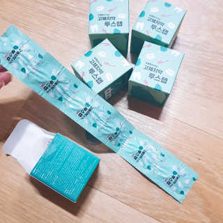솔테라피 씹는 고체치약 투스탭 스파클레몬 6정 x 5박스 — 2.5점을 준 리뷰어가 2019년 6월 올린 사용 사진