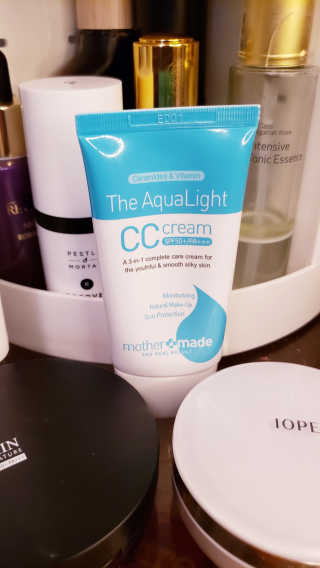 마더메이드 더 아쿠아라이트 CC크림 SPF50+ PA+++ — 4점을 준 리뷰어가 2019년 6월 올린 사용 사진