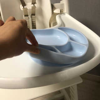 유비맘 캐릭터 실리콘 흡착 식판_색상 랜덤발송 — 5점을 준 리뷰어가 2020년 4월 올린 사용 사진