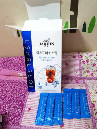 (주)쟈뎅 [쟈뎅] 에스프레소스틱 아이스블렌드 — 5점을 준 리뷰어가 2019년 4월 올린 사용 사진