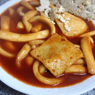 두번째 국떡 국가대표 떡볶이 1팩 + 영미칩 2봉 증정 — 5점을 준 리뷰어가 2019년 2월 올린 사용 사진