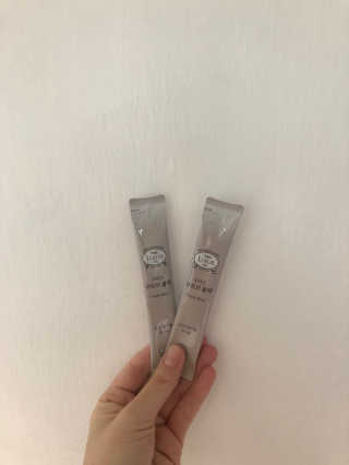 [하우투잇] 뤼에르 쿠르브 블랙 10ml x 30포 총 300ml — 5점을 준 리뷰어가 2020년 3월 올린 사용 사진