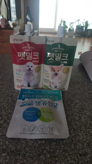 [빙그레] 에버그로 생유산균 1봉（10포입）+펫밀크2팩 — 5점을 준 리뷰어가 2019년 5월 올린 사용 사진