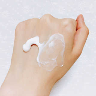 일리윤 세라마이드 아토 집중 크림 — 5점을 준 리뷰어가 2017년 6월 올린 사용 사진