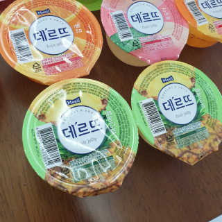 데르뜨 떠먹는 과일 3종, 짜먹는 과일 2종 총 10개 체험 — 5점을 준 리뷰어가 2020년 3월 올린 사용 사진