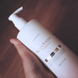 아쿠아큐링 아쿠아S링 퓨어리프레싱 헤어케어 500ml — 5점을 준 리뷰어가 2018년 7월 올린 사용 사진
