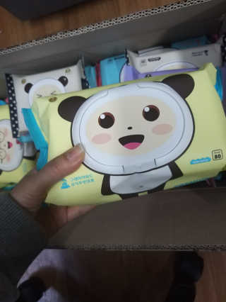 달곰이 물티슈 — 5점을 준 리뷰어가 2019년 3월 올린 사용 사진