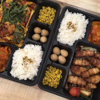 [오스테끼]마약삼겹+김치볶음밥or마약삼겹+제육볶음 — 5점을 준 리뷰어가 2019년 5월 올린 사용 사진