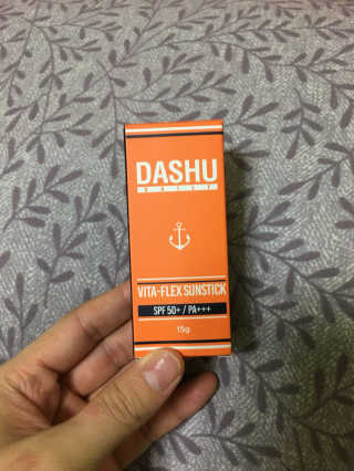 다슈코리아 다슈 데일리 비타플렉스 선스틱 — 3.5점을 준 리뷰어가 2017년 7월 올린 사용 사진