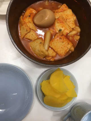 잠실맛집,홍코너떡볶이가우리집에[옛날맛,짜장맛옵션] — 5점을 준 리뷰어가 2019년 12월 올린 사용 사진