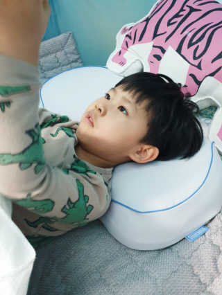아임슬리핑 프리넥 참편한 메모리폼 경추베개 — 5점을 준 리뷰어가 2020년 2월 올린 사용 사진
