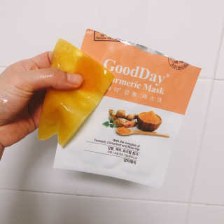 GoodDay Skincare GoodDay 강황 마스크 — 3.5점을 준 리뷰어가 2019년 9월 올린 사용 사진