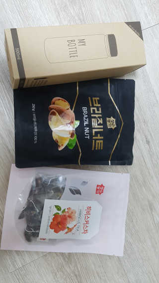 장수농가 브라질너트, 히비스커스 — 4.33점을 준 리뷰어가 2018년 7월 올린 사용 사진