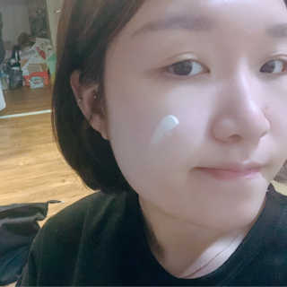 피움 스킨바리스타 2in1 화이트 페이스 퍼펙션 50ml — 4.67점을 준 리뷰어가 2018년 11월 올린 사용 사진
