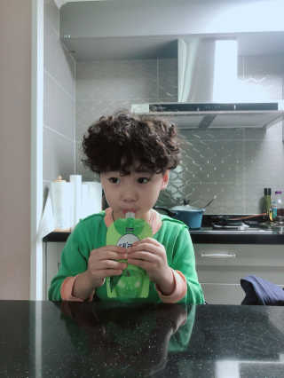 데르뜨 떠먹는 과일 3종, 짜먹는 과일 2종 총 10개 체험 — 4점을 준 리뷰어가 2020년 3월 올린 사용 사진