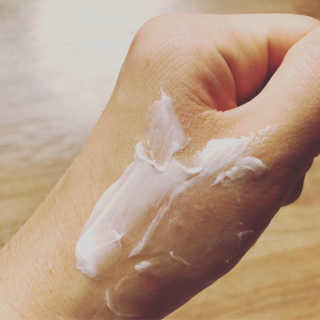 땡큐파머 미라클 에이지 리페어 아이크림 — 5점을 준 리뷰어가 2019년 8월 올린 사용 사진