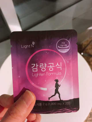 [감량공식] 다이어트 건강기능식품 — 1점을 준 리뷰어가 2019년 12월 올린 사용 사진