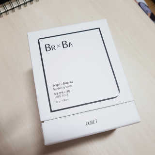 에이벳 쉐이킹 모델링 마스크 — 4점을 준 리뷰어가 2018년 6월 올린 사용 사진