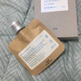 톤28 유기농 블루라이트 방어 UV 차단거리 건성용 B1 — 5점을 준 리뷰어가 2019년 4월 올린 사용 사진