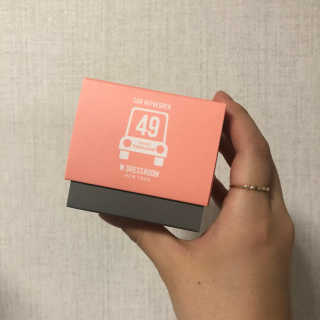 더블유드레스룸 더블유 차량용방향제 — 5점을 준 리뷰어가 2018년 9월 올린 사용 사진