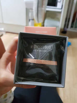 더블유드레스룸 더블유 차량용방향제 — 5점을 준 리뷰어가 2018년 9월 올린 사용 사진