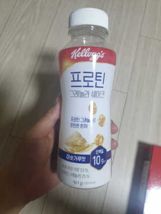 켈로그 프로틴바 멀티팩+프로틴 그래놀라 쉐이크 2종 — 5점을 준 리뷰어가 2020년 1월 올린 사용 사진