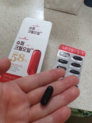 메이준뉴트리 슈퍼 크릴 오일58 1000mg x 30캡슐 — 4.5점을 준 리뷰어가 2020년 2월 올린 사용 사진