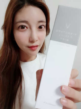 브이코스메틱 V브이 시그니처 안개분사 미스트 — 5점을 준 리뷰어가 2018년 9월 올린 사용 사진