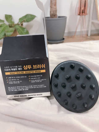 다슈코리아 다슈 데일리 스칼프 스케일링 샴푸 브러쉬 — 5점을 준 리뷰어가 2018년 10월 올린 사용 사진