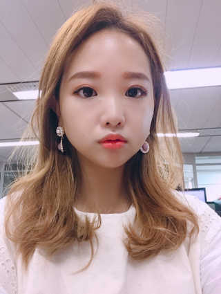 밀키드레스 바비메이크 펜 아이라이너 — 4.67점을 준 리뷰어가 2018년 7월 올린 사용 사진