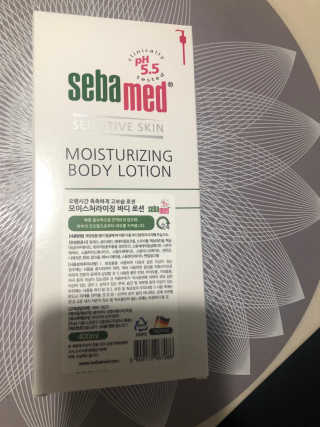 세바메드 모이스처라이징 바디로션 400ml — 5점을 준 리뷰어가 2019년 8월 올린 사용 사진