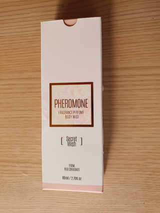 레드컨테이너 페로몬향 퍼퓸 바디미스트 80ml — 4.5점을 준 리뷰어가 2020년 2월 올린 사용 사진