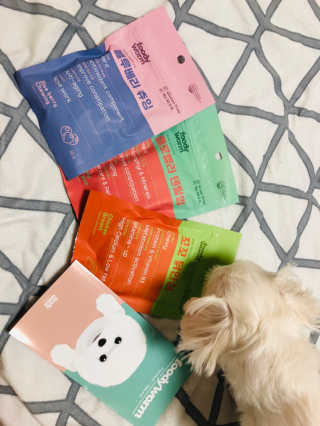 푸디웜 주식회사 [푸디웜] 강아지 저알러지 수제간식 3종세트 — 5점을 준 리뷰어가 2018년 12월 올린 사용 사진